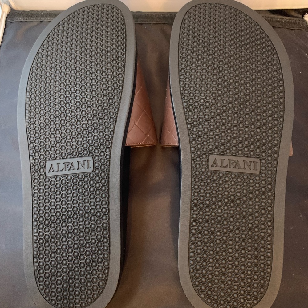 Alfani Atlas‎ Brown Slide Sandals Men’s Size 13 New With Box - Picture 3 of 4